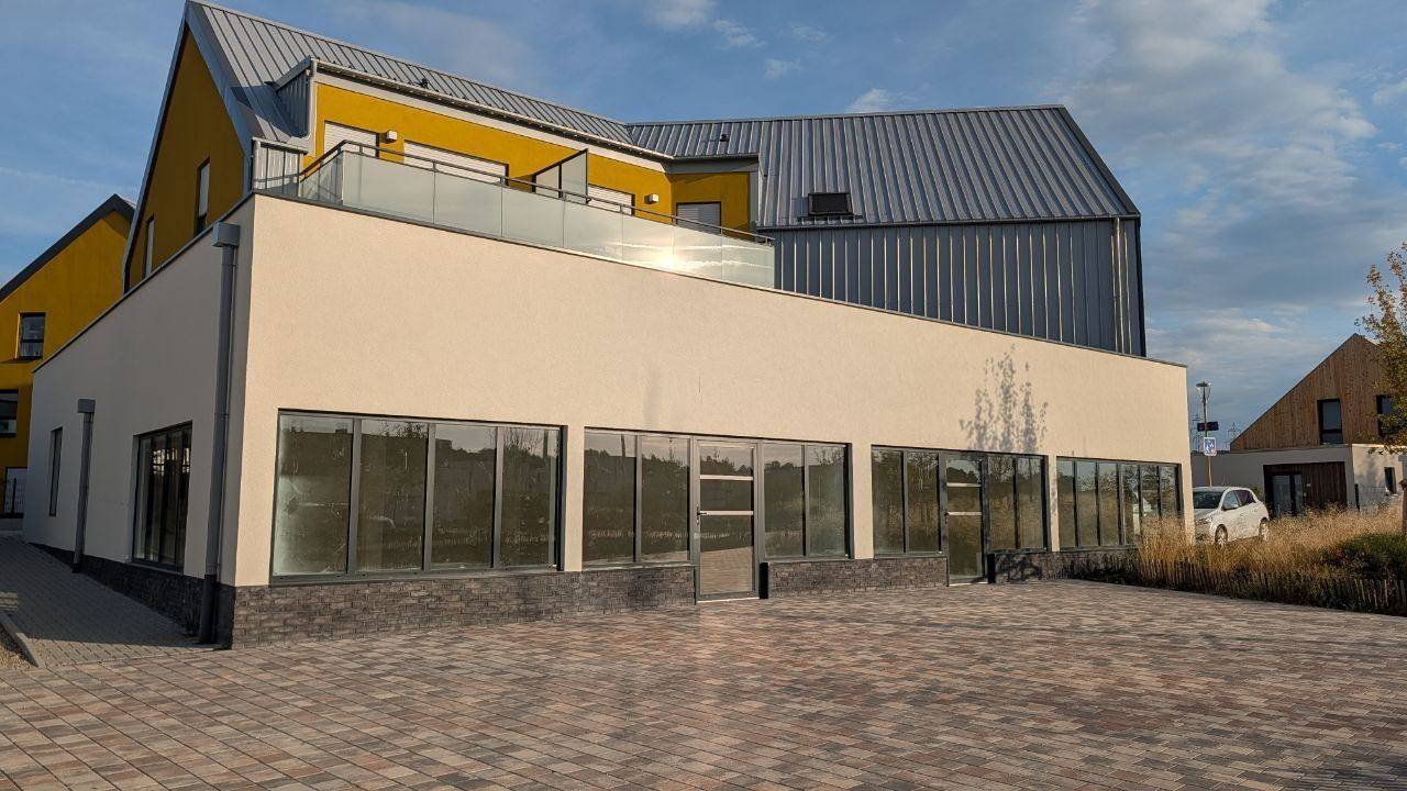 Locaux commerciaux en RDC à Niederhausbergen, Niederhausbergen : photo 2 sur 3