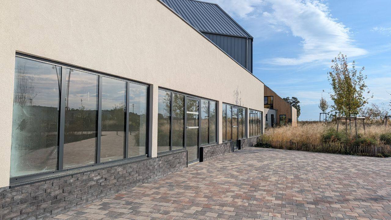 Locaux commerciaux en RDC à Niederhausbergen, Niederhausbergen : photo 3 sur 3